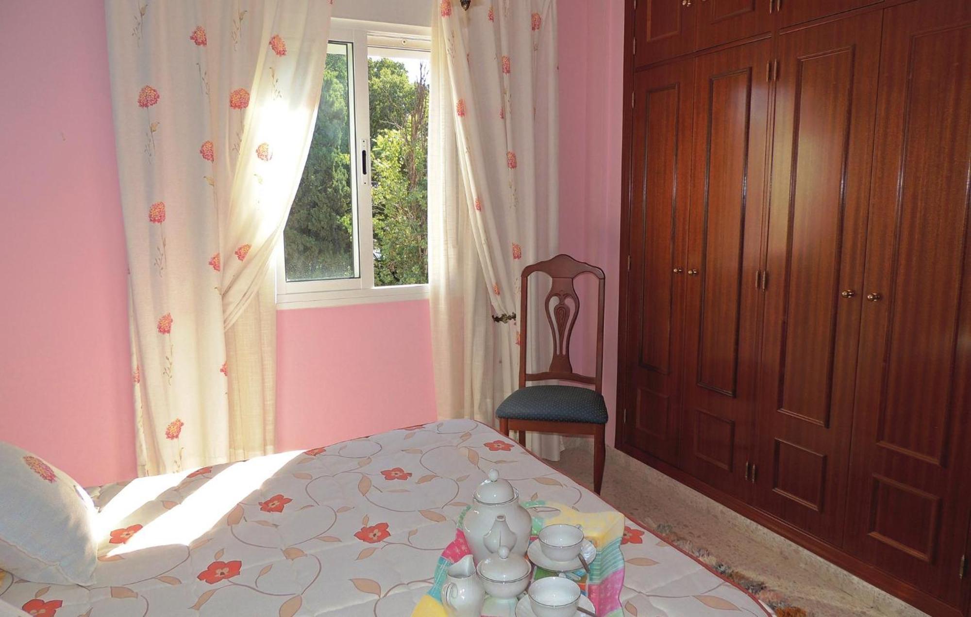 3 Bedroom Nice Apartment In Jerez De La Frontera Exteriör bild